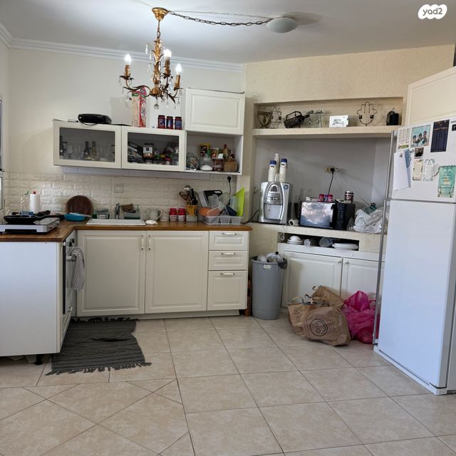 דירה, דגניה, שיכון עובדים, טבריה