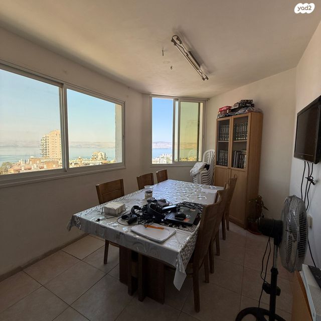 דירה, דגניה, שיכון עובדים, טבריה