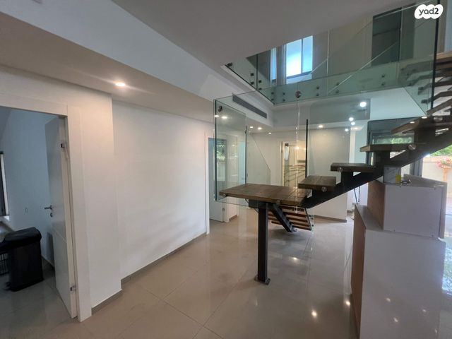 דופלקס, הרצליה ב', הרצליה