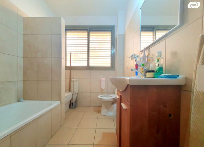 גג/ פנטהאוז, ביאליק, מרכז, קרית עבודה, חולון