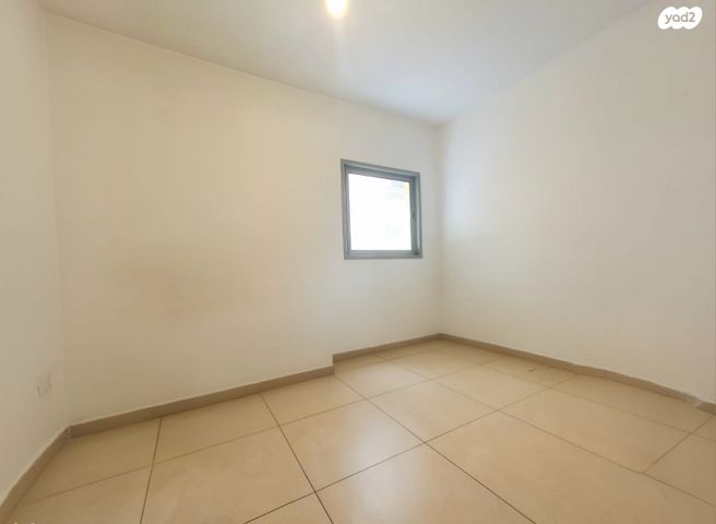 גג/ פנטהאוז, ביאליק, מרכז, קרית עבודה, חולון