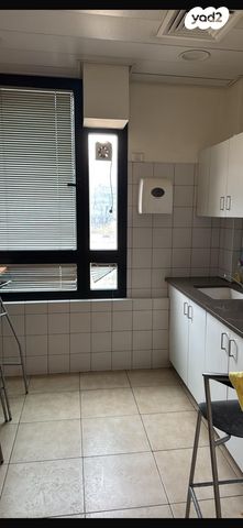 משרדים, הרצליה