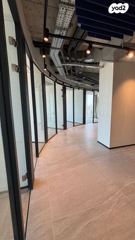 משרדים, לוחמי האש 1, קרית אונו