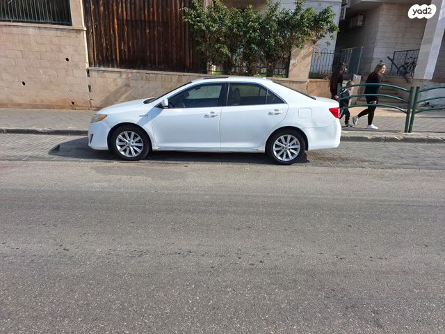 מודעת רכב טויוטה קאמרי
