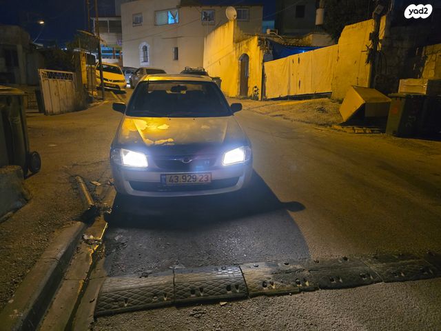 מודעת רכב מאזדה 323