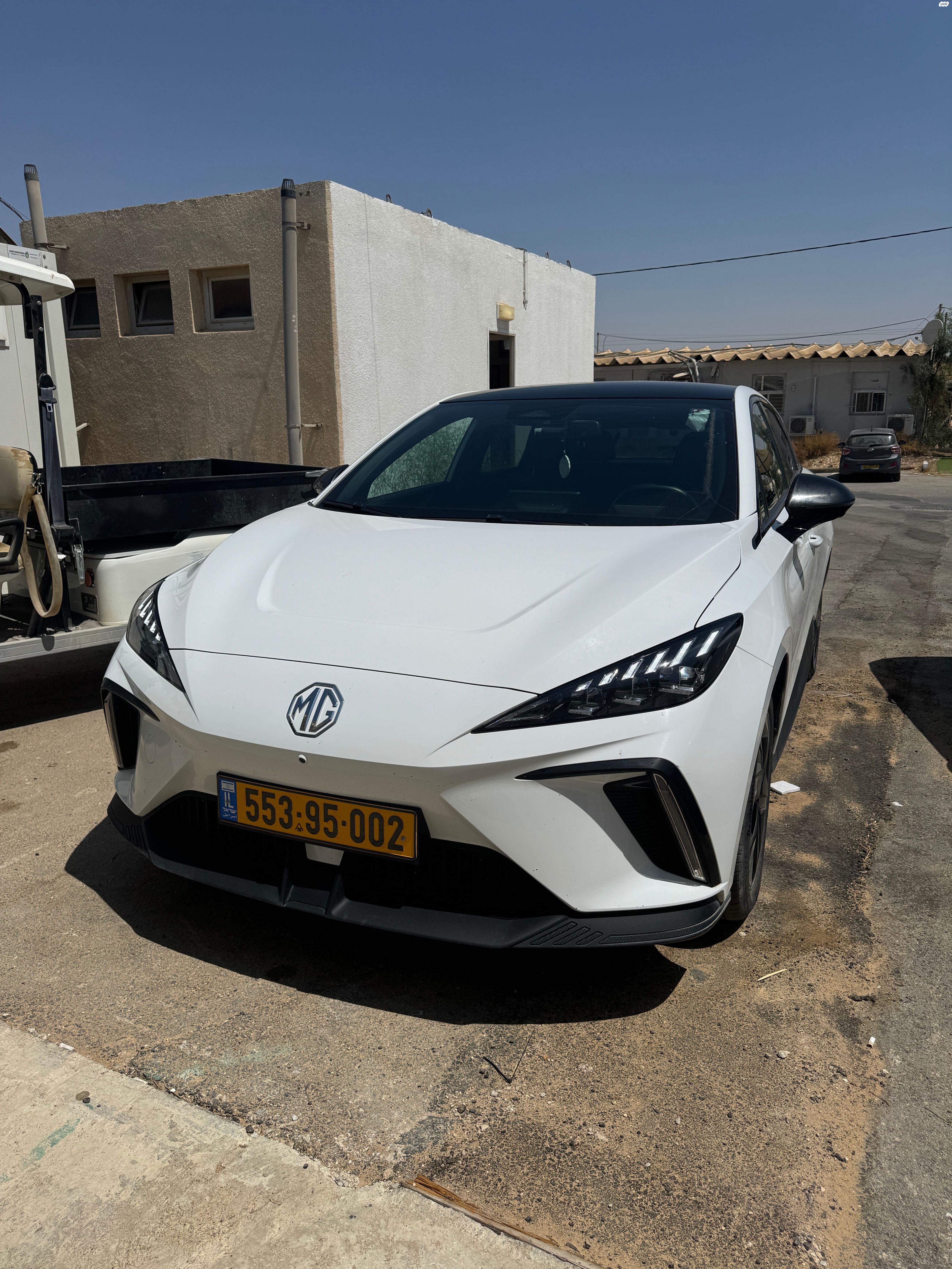 מודעת רכב אם ג'י MG4
