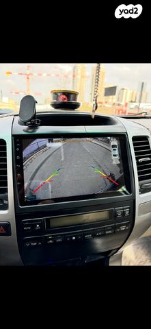 טויוטה לנד קרוזר