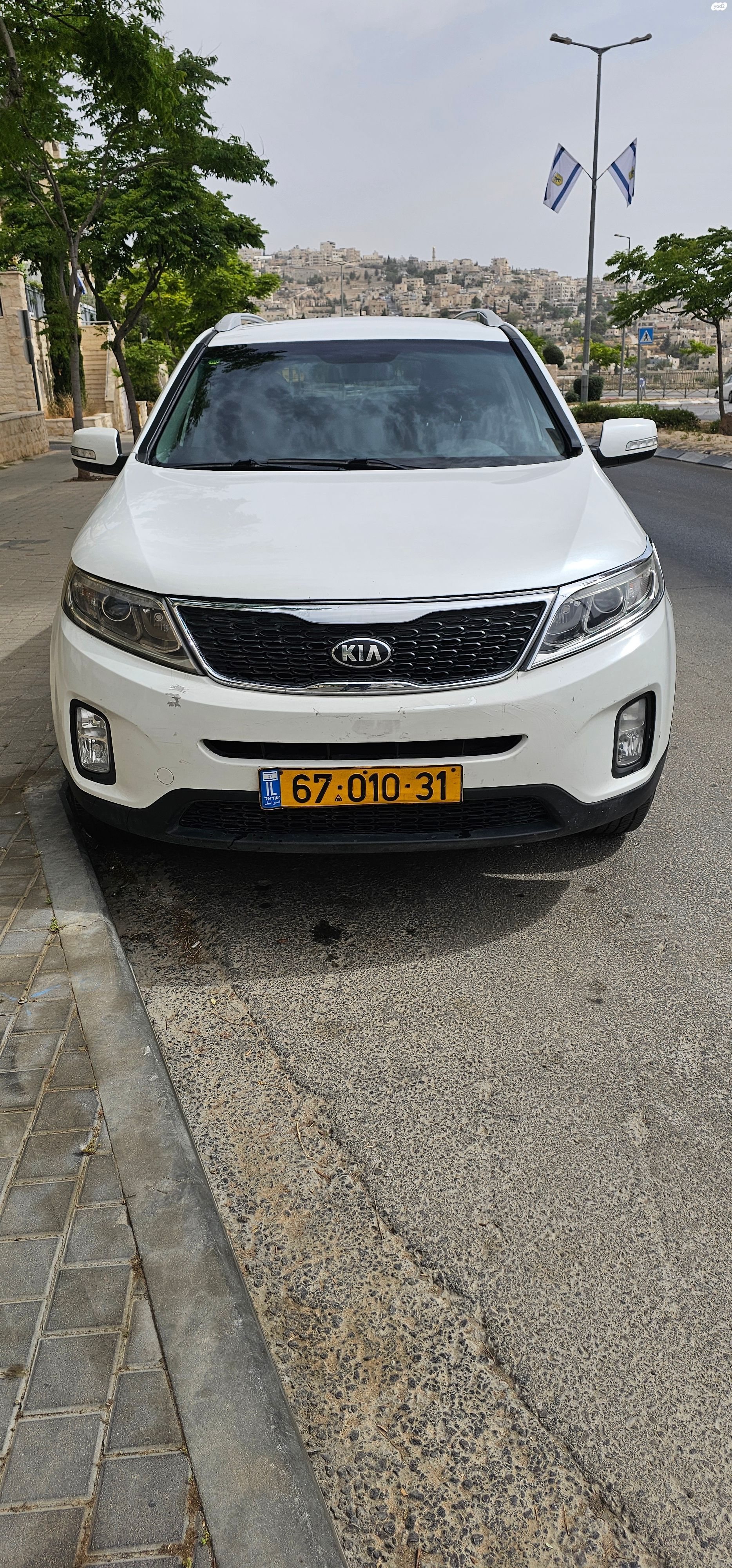 מודעת רכב קיה סורנטו