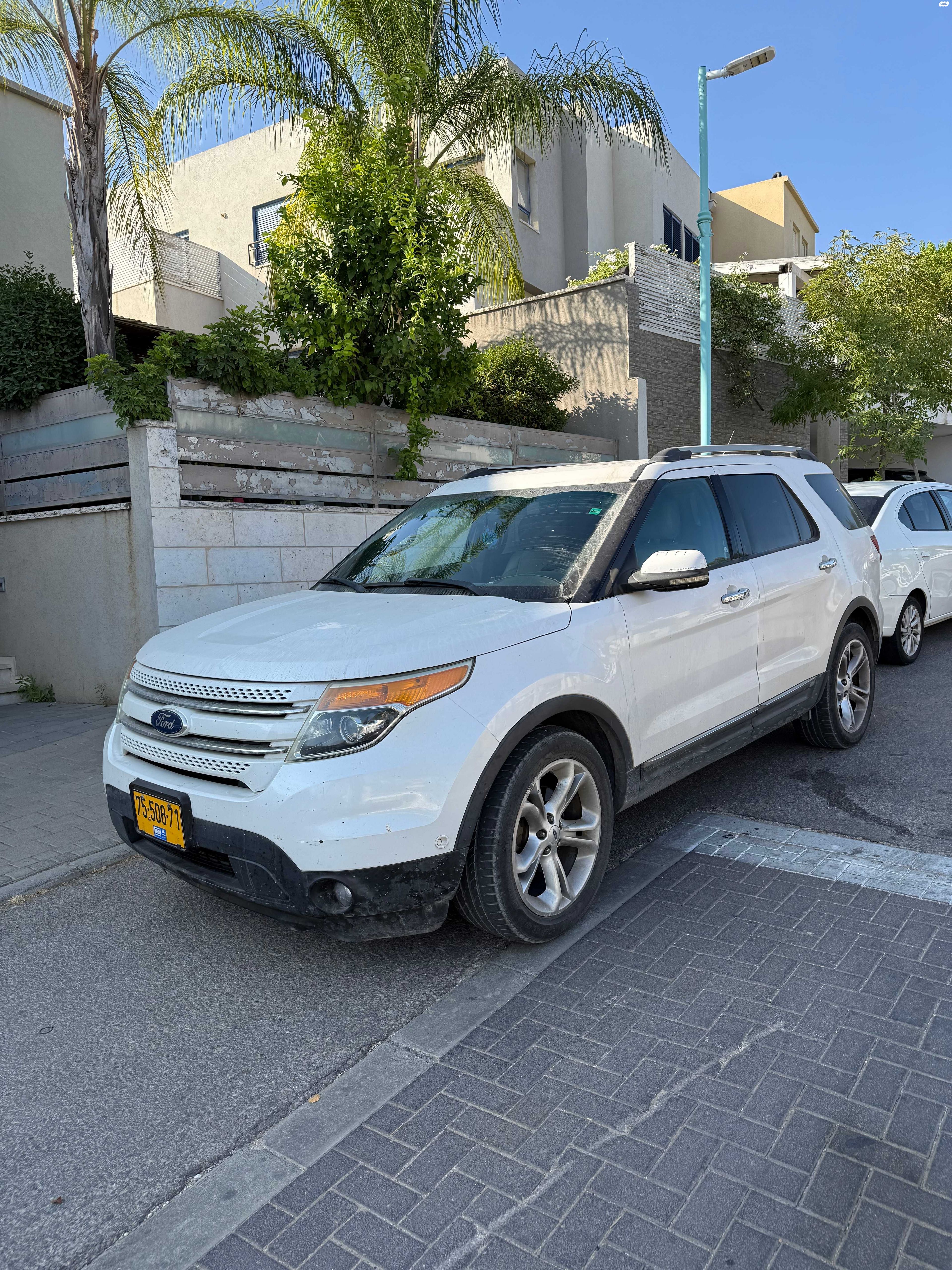 מודעת רכב פורד אקספלורר
