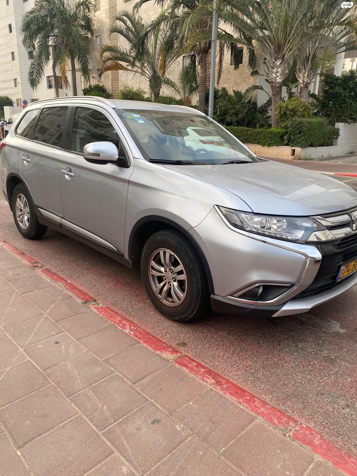 מודעת רכב מיצובישי אאוטלנדר