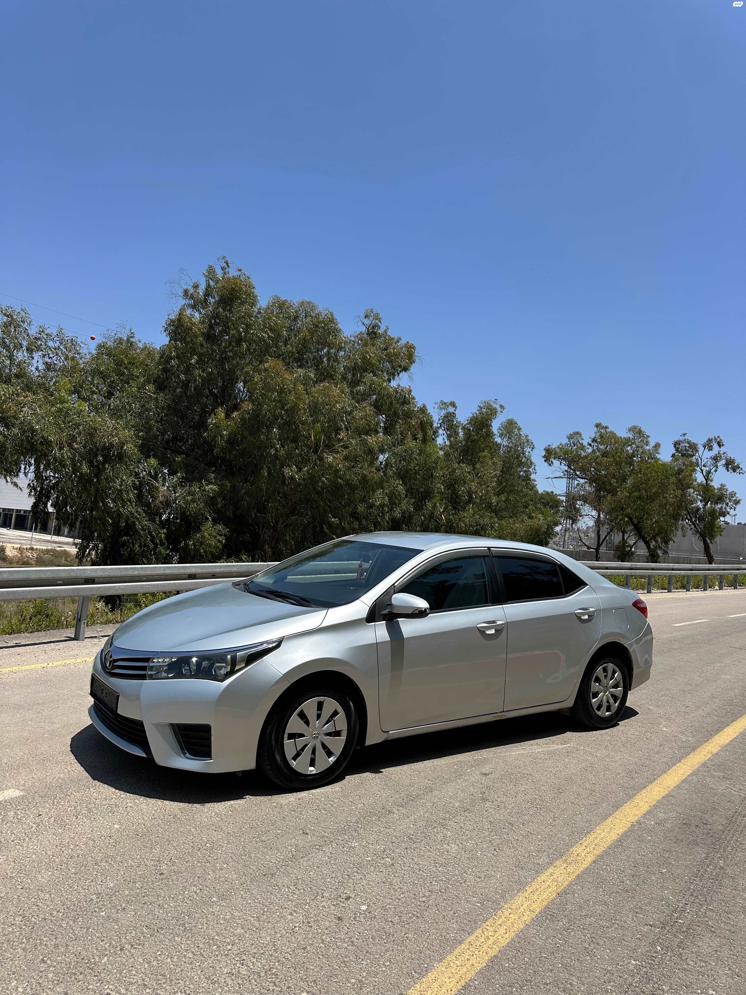 מודעת רכב טויוטה קורולה