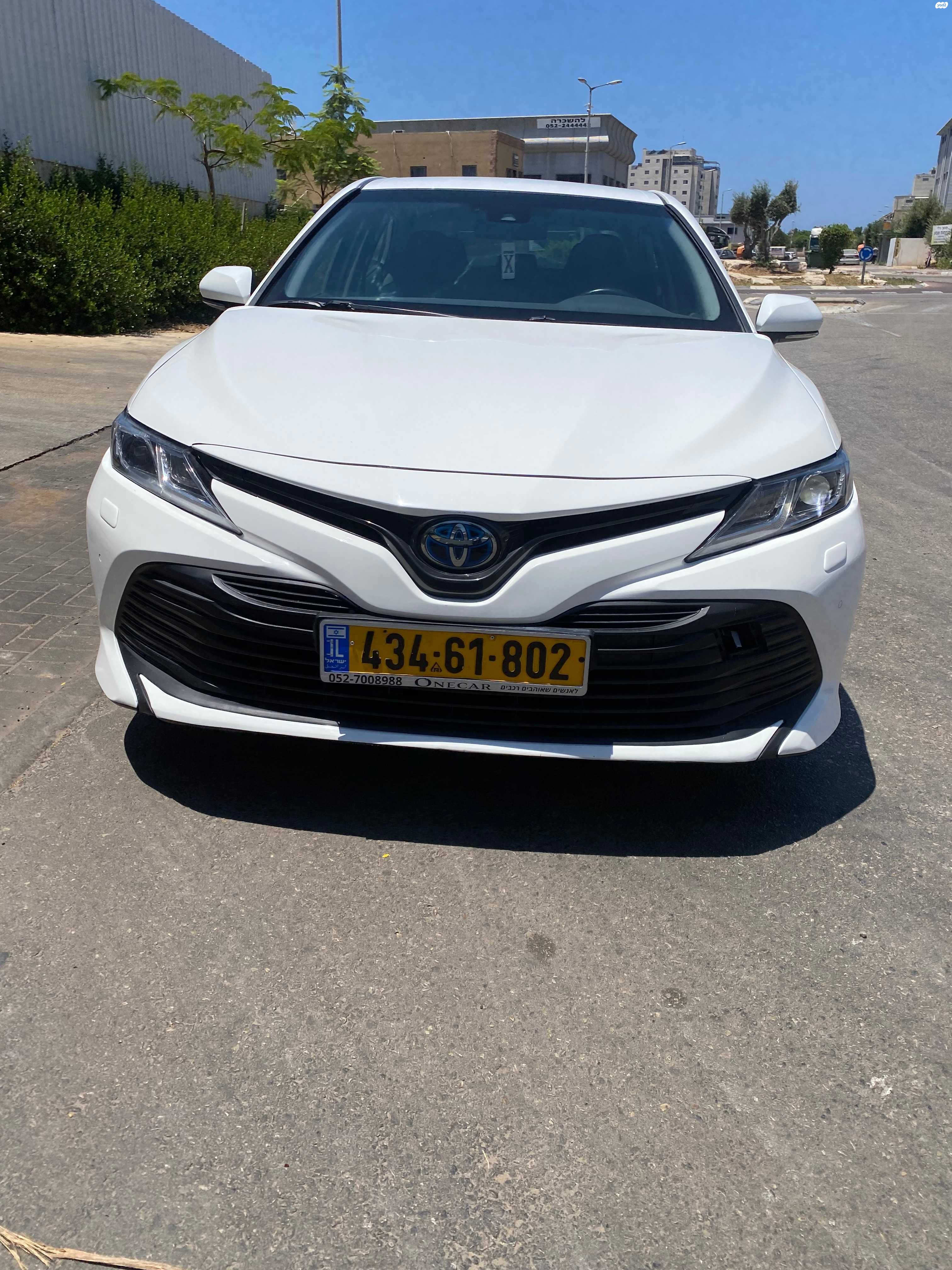 מודעת רכב טויוטה קאמרי