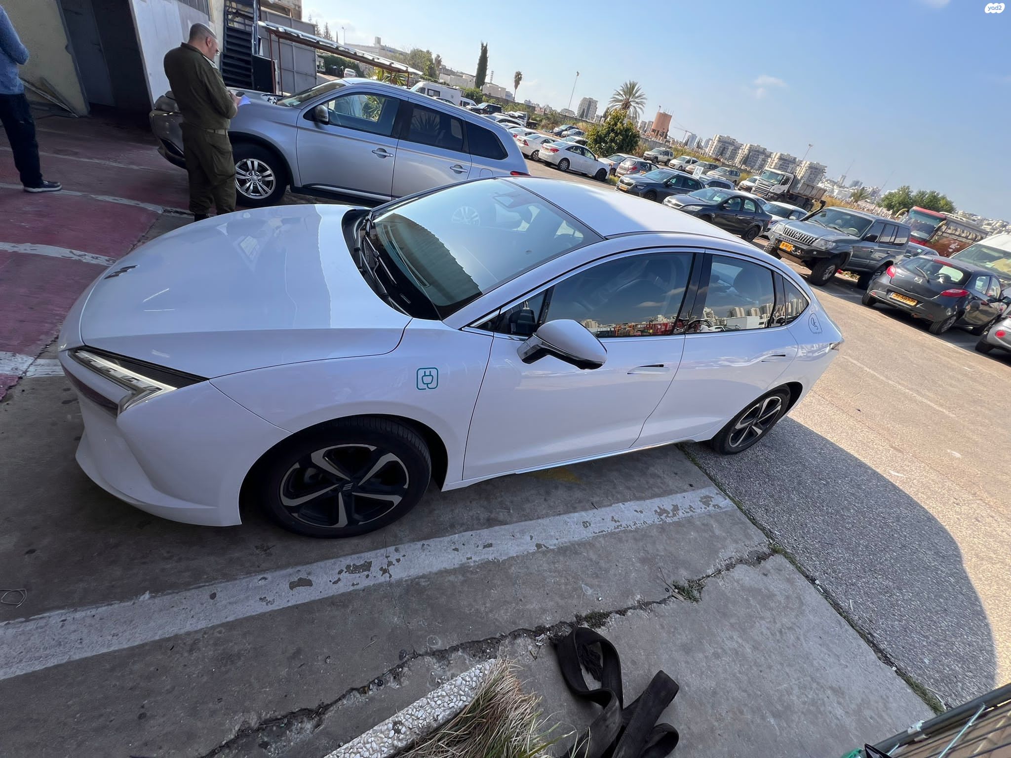 מודעת רכב אי.וי איזי  Limo