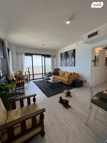 דירה, יצחק שדה, דרום מערב ותיק, בת ים