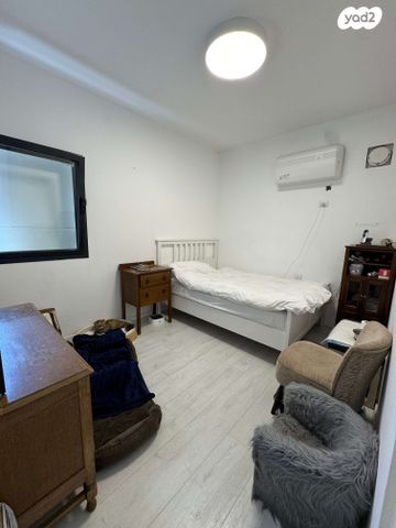 דירה, יצחק שדה, דרום מערב ותיק, בת ים