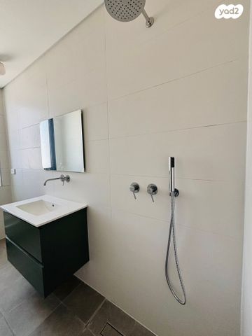 דירה, ז'בוטינסקי, הצפון החדש - כיכר המדינה, תל אביב יפו