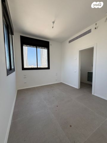 דירה, ז'בוטינסקי, הצפון החדש - כיכר המדינה, תל אביב יפו