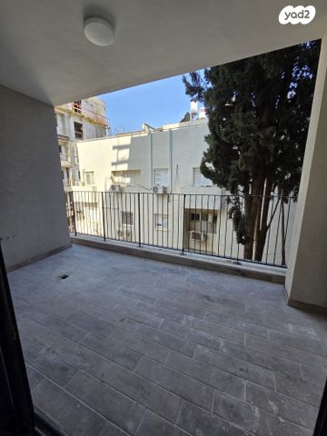 דירה, הדר, רמת השרון