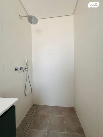 דירה, ז'בוטינסקי, הצפון החדש - כיכר המדינה, תל אביב יפו