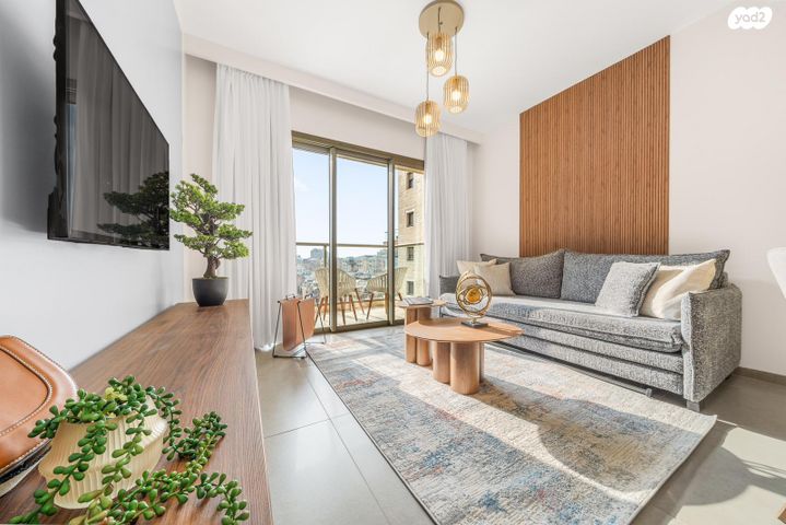 דירה, מונבז 3, מרכז העיר, ירושלים