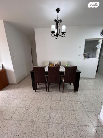 דירה, מבצע ברוש, שכונה ו', באר שבע