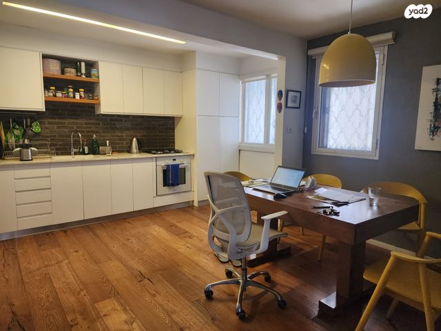 דירה, הרצוג, רעננה