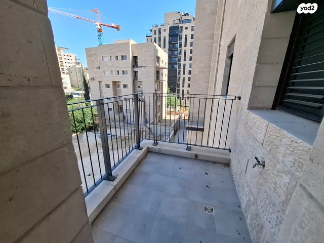 דירה, מקור חיים, מקור חיים, ירושלים