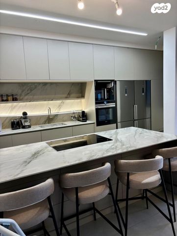 דירה, מלחמת ששת הימים, מרכז העיר, חדרה