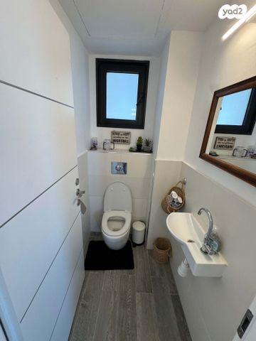 דירה, יצחק שדה, דרום מערב ותיק, בת ים