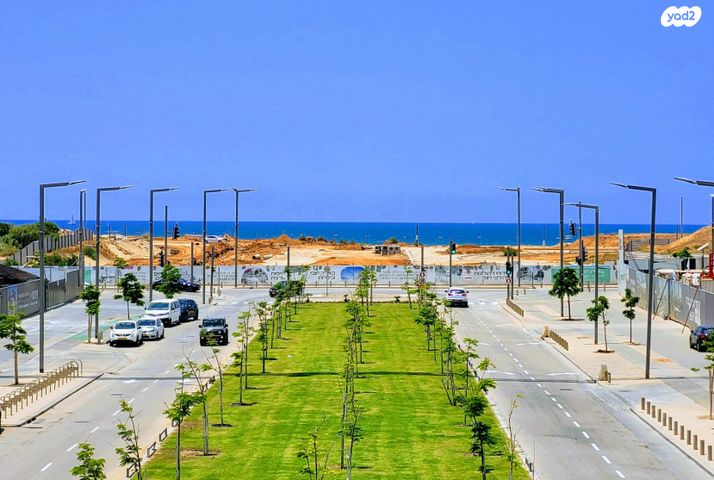 הגוש הגדול, רמת אביב החדשה, נופי ים