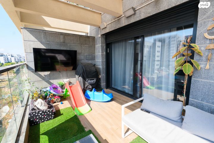 דירה, אור ים, אור עקיבא