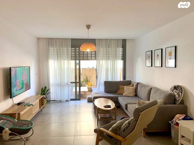 דירה, בר אילן, נווה דוד רמז, רעננה