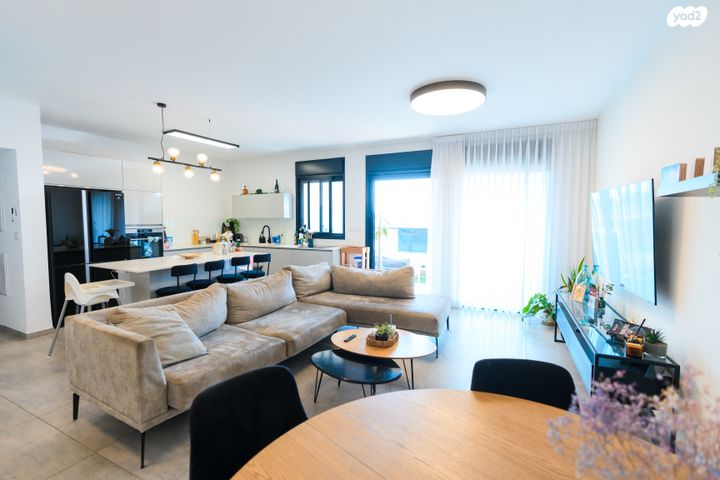 דירה, אור ים, אור עקיבא