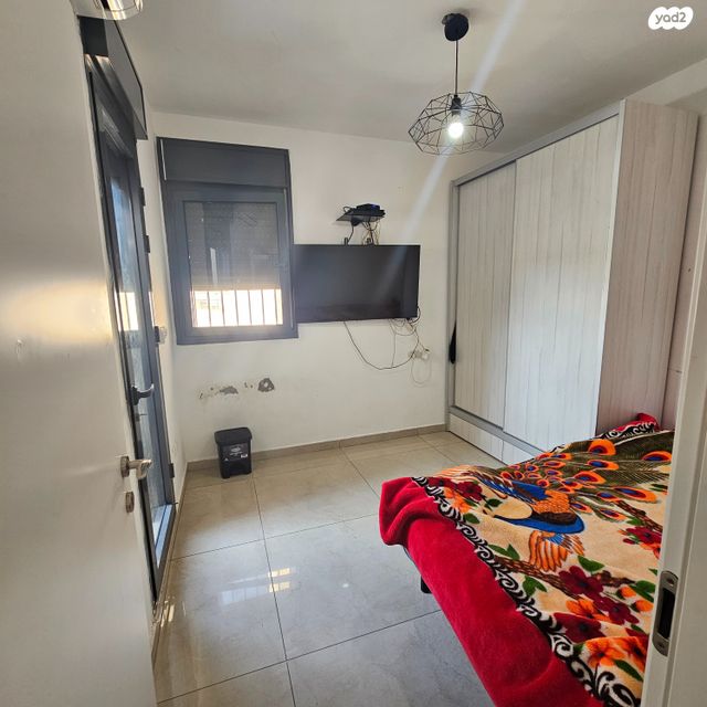 גג/ פנטהאוז, שמעון פרס, המחנה הצבאי, קרית מלאכי