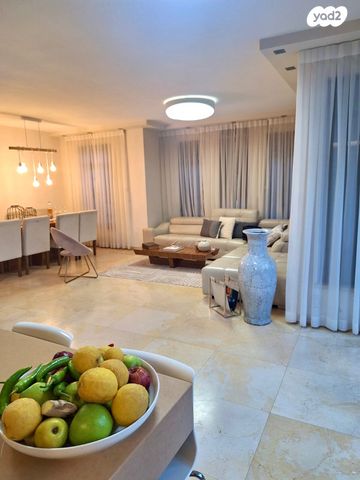 בית פרטי/ קוטג', דב גרונר, קרית ויצמן, רעננה