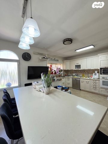 בית פרטי/ קוטג', שאר העיר, עומר