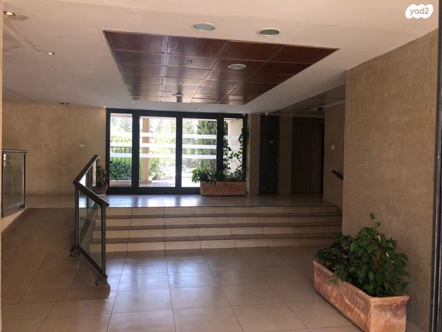 דירה, ניסנבוים, יזרעאליה, חיפה