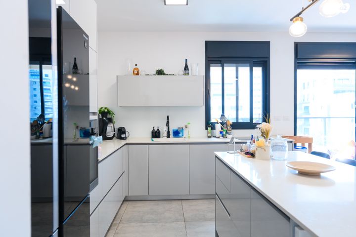 דירה, אור ים, אור עקיבא