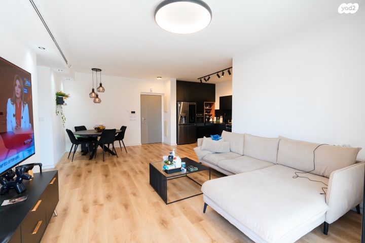 דירה, אור ים, אור עקיבא