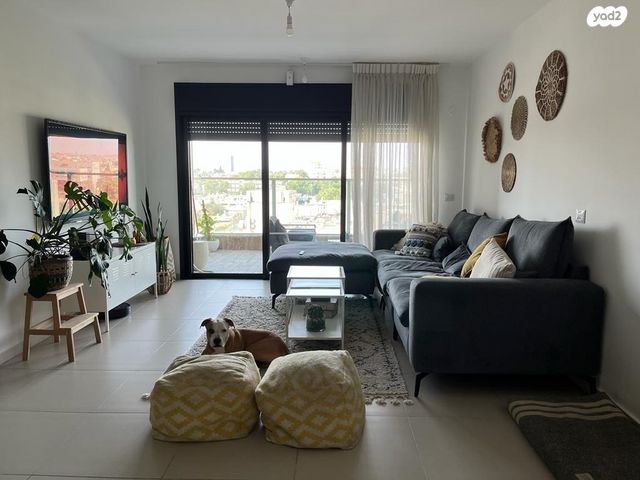 דירה, שכונה ד', באר שבע