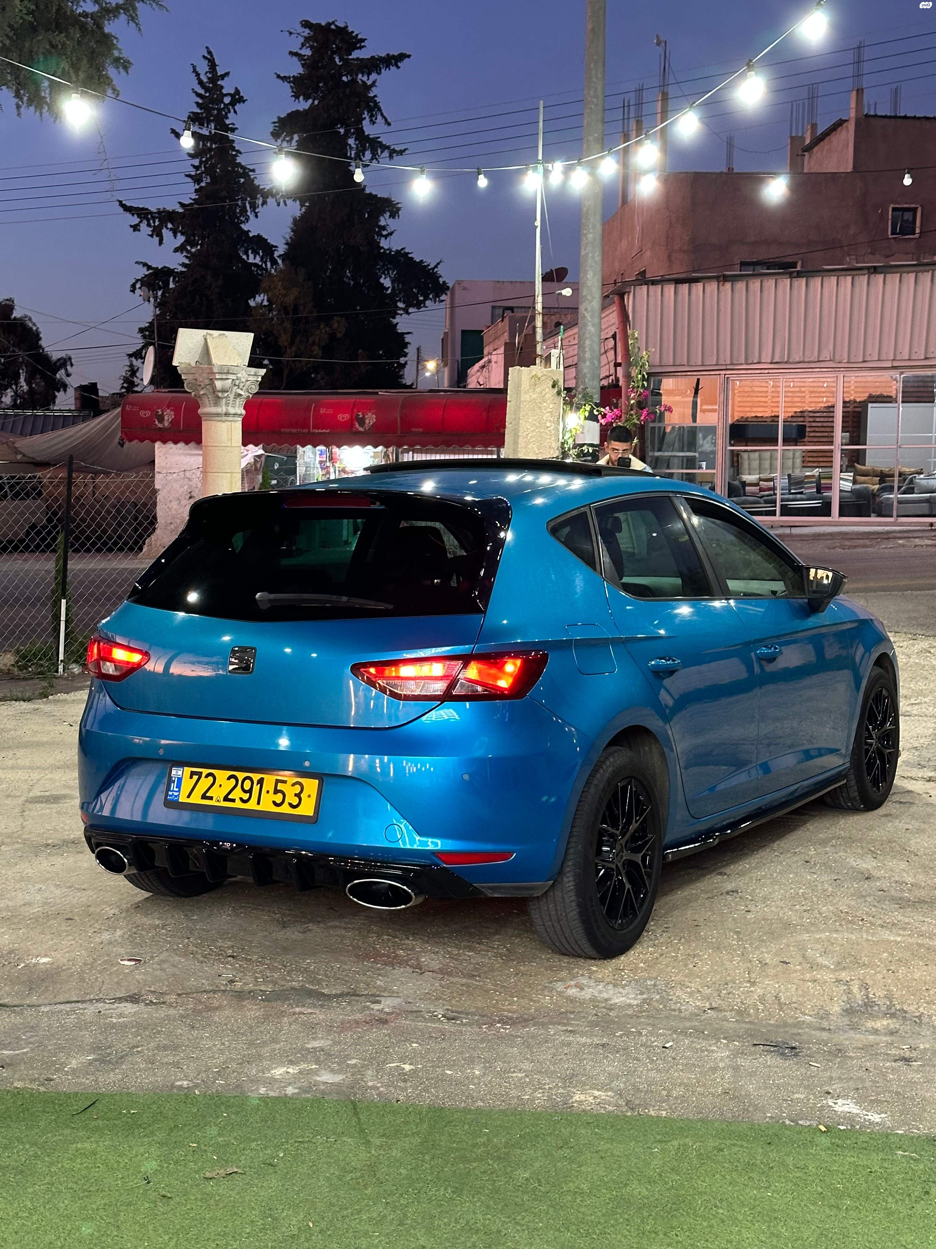 מודעת רכב סיאט לאון