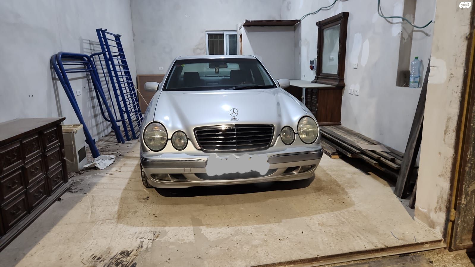 מודעת רכב מרצדס-בנץ E-class