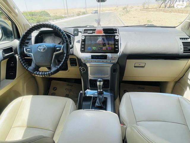 טויוטה לנד קרוזר