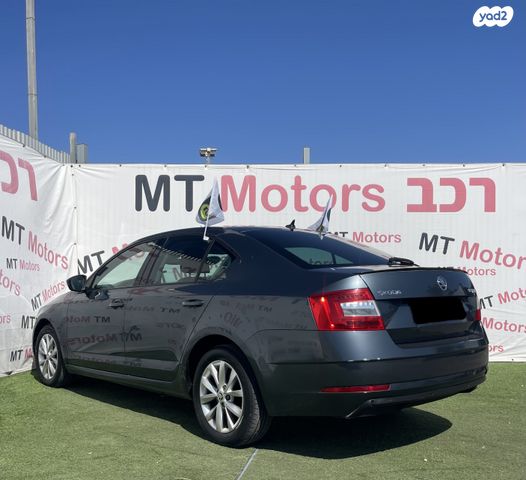 סקודה אוקטביה