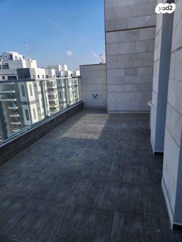 דופלקס, הלוחמות 16, נרקיסים, ראשון לציון