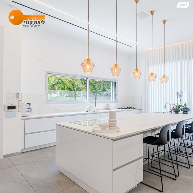 בית פרטי/ קוטג', אחוזם