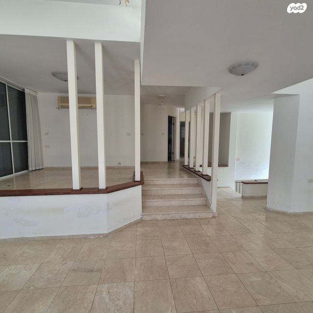 בית פרטי/ קוטג', נווה עמית, רחובות