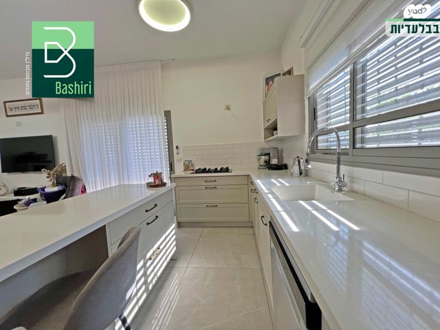 דו משפחתי, בוסתן, יובלים, קרית שמונה