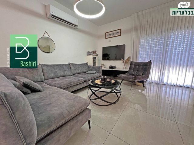 דו משפחתי, בוסתן, יובלים, קרית שמונה