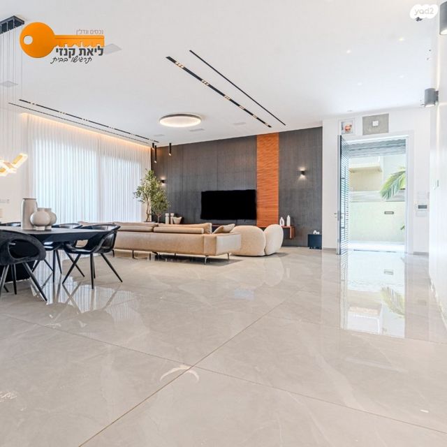 בית פרטי/ קוטג', אחוזם